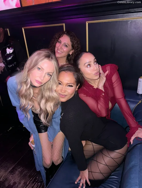 Parker McKenna Posey photo 24 of 797