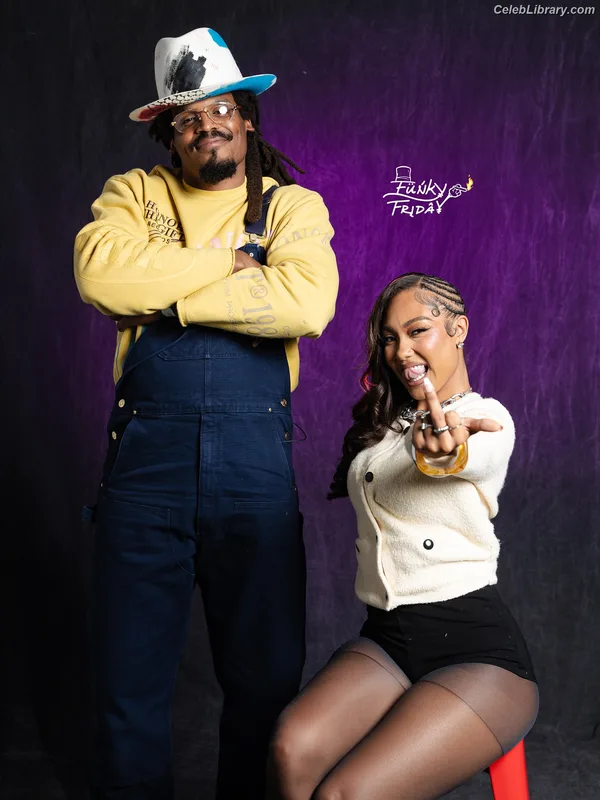 Parker McKenna Posey photo 16 of 797