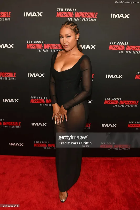 Parker McKenna Posey photo 5 of 797
