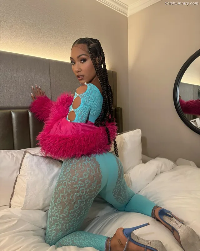 Parker McKenna Posey photo 8 of 797