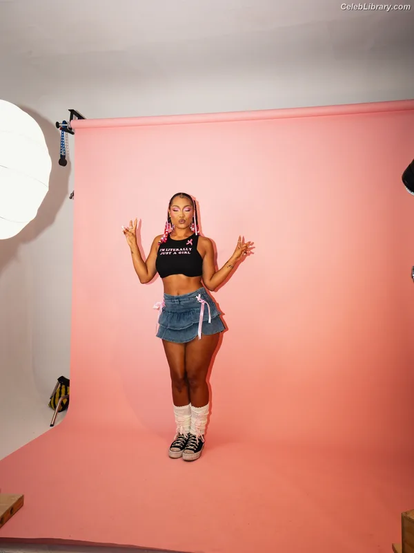 Parker McKenna Posey photo 16 of 797