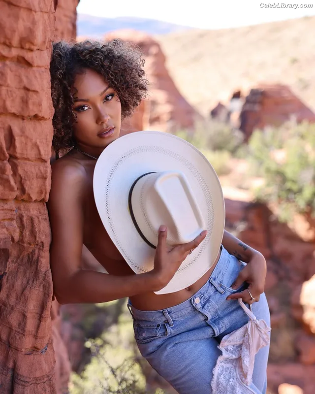 Parker McKenna Posey photo 17 of 797