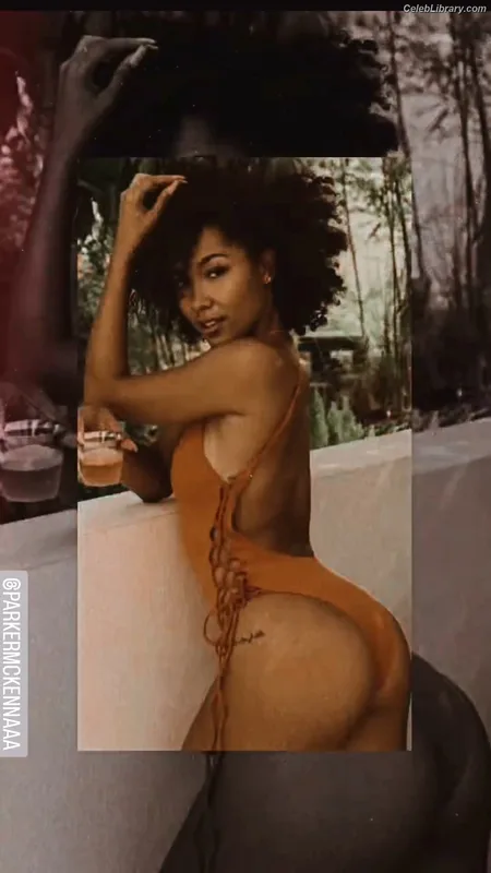 Parker McKenna Posey photo 19 of 797