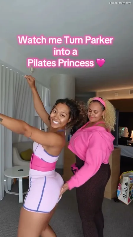 Parker McKenna Posey photo 6 of 797