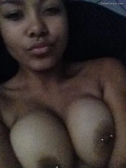 Parker McKenna Posey photo 20 of 797
