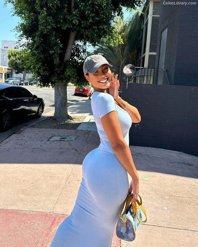 Parker McKenna Posey photo 23 of 797