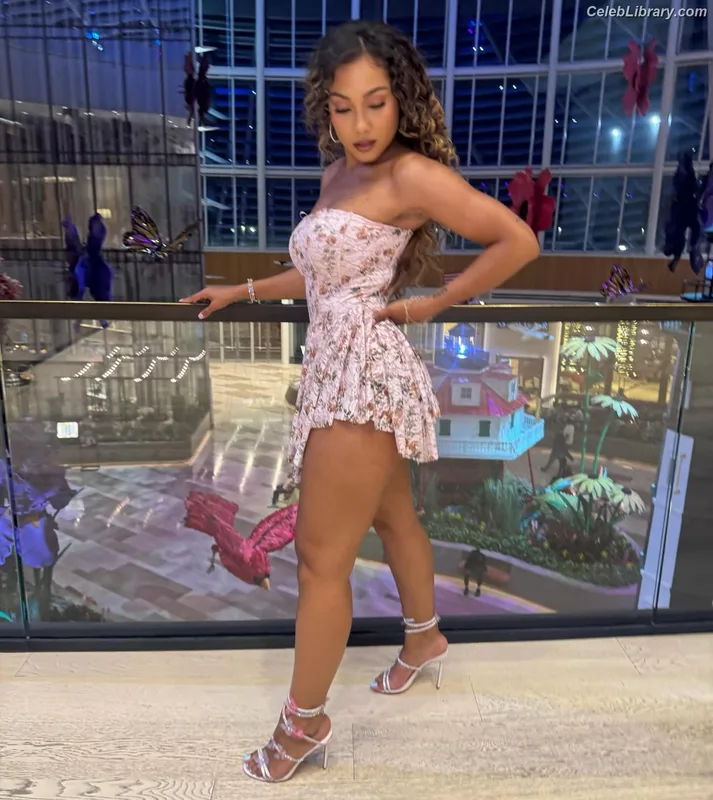 Parker McKenna Posey photo 14 of 797