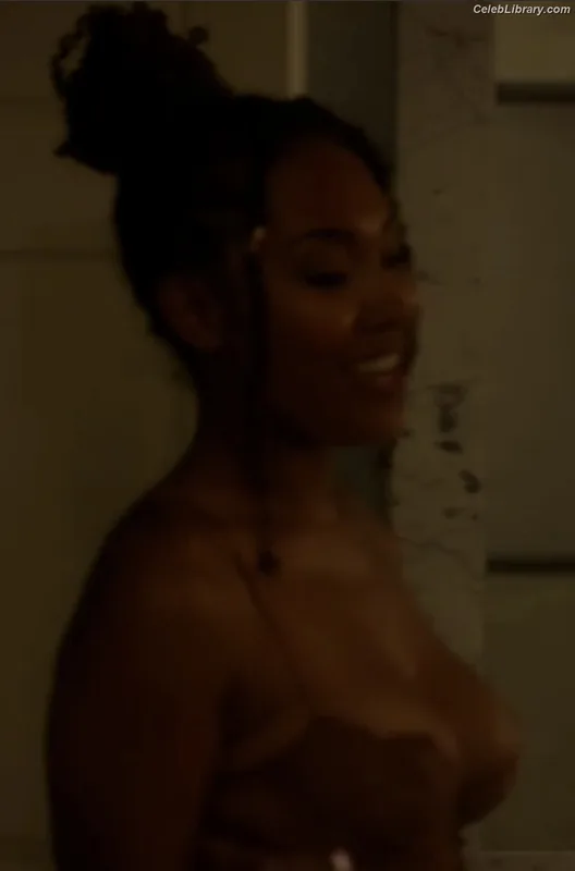Parker McKenna Posey photo 22 of 797