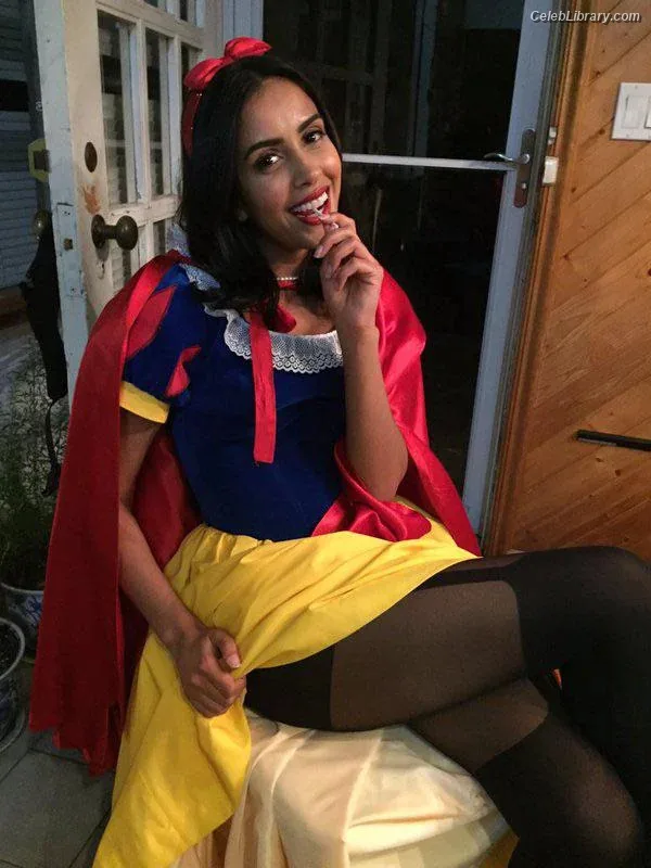 Parveen Kaur photo 10 of 42