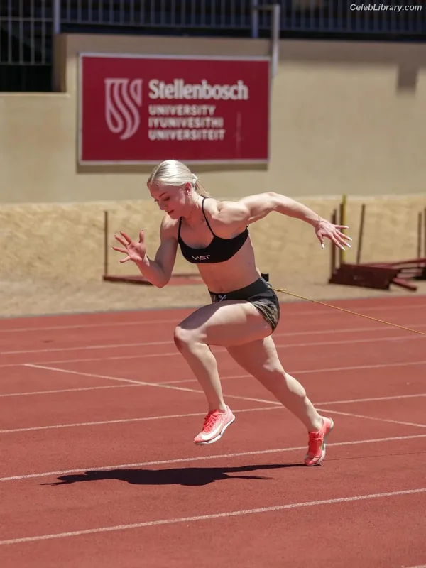 Patricia Brunninger photo 15 of 78