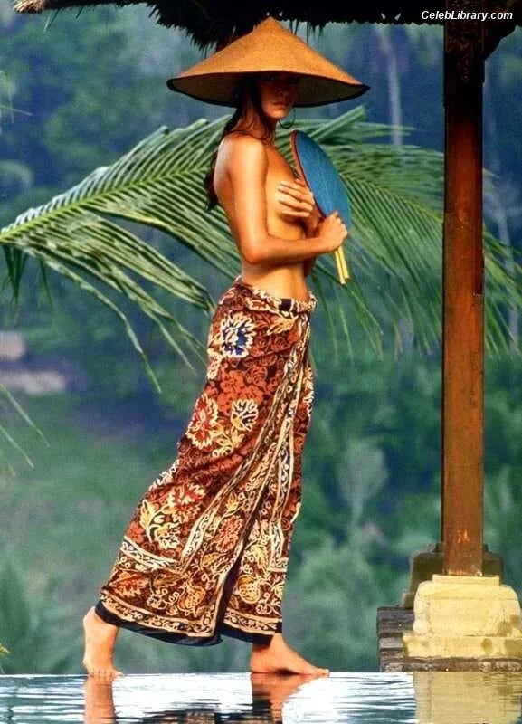 Patricia Velasquez photo 11 of 54