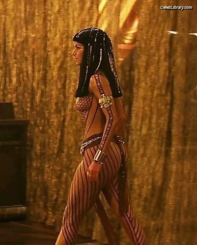 Patricia Velasquez photo 6 of 54