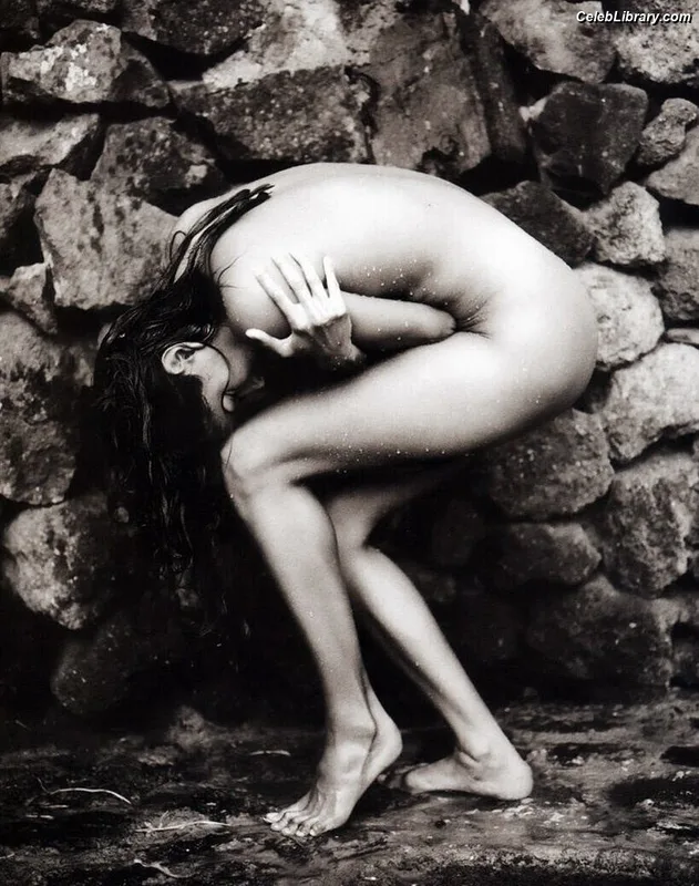Patricia Velasquez photo 19 of 54