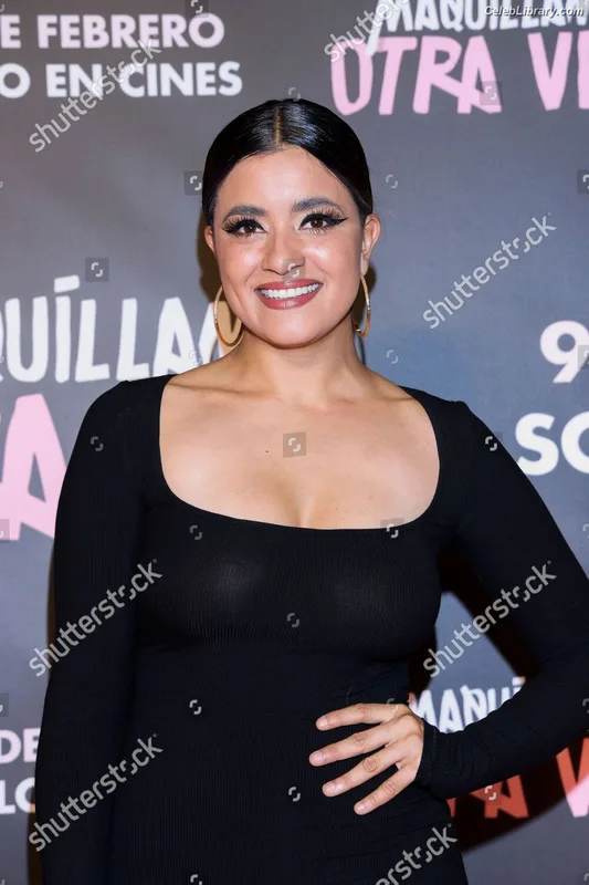 Paulina Gaitan photo 9 of 30