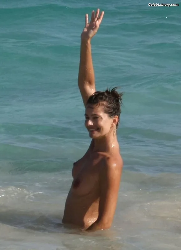 Paulina Porizkova photo 9 of 52
