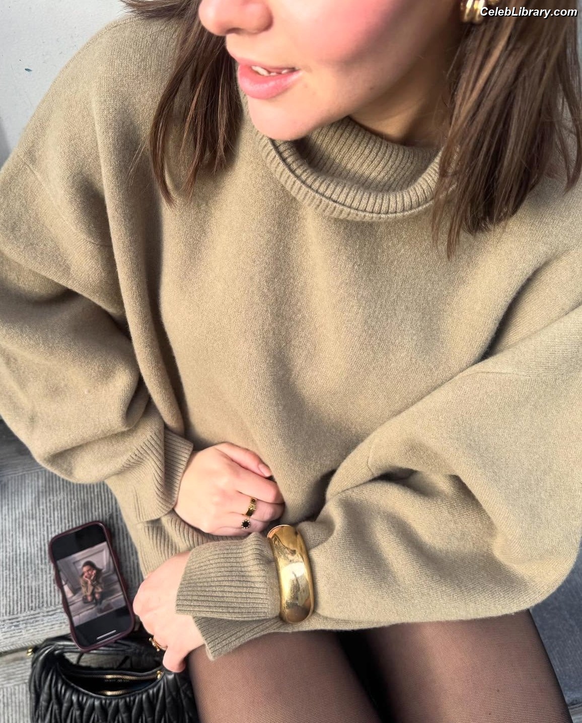 Pauline Astier photo 15 of 45