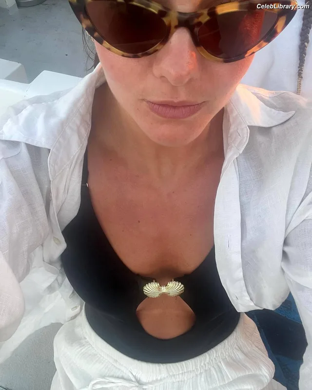 Pauline Astier photo 9 of 45