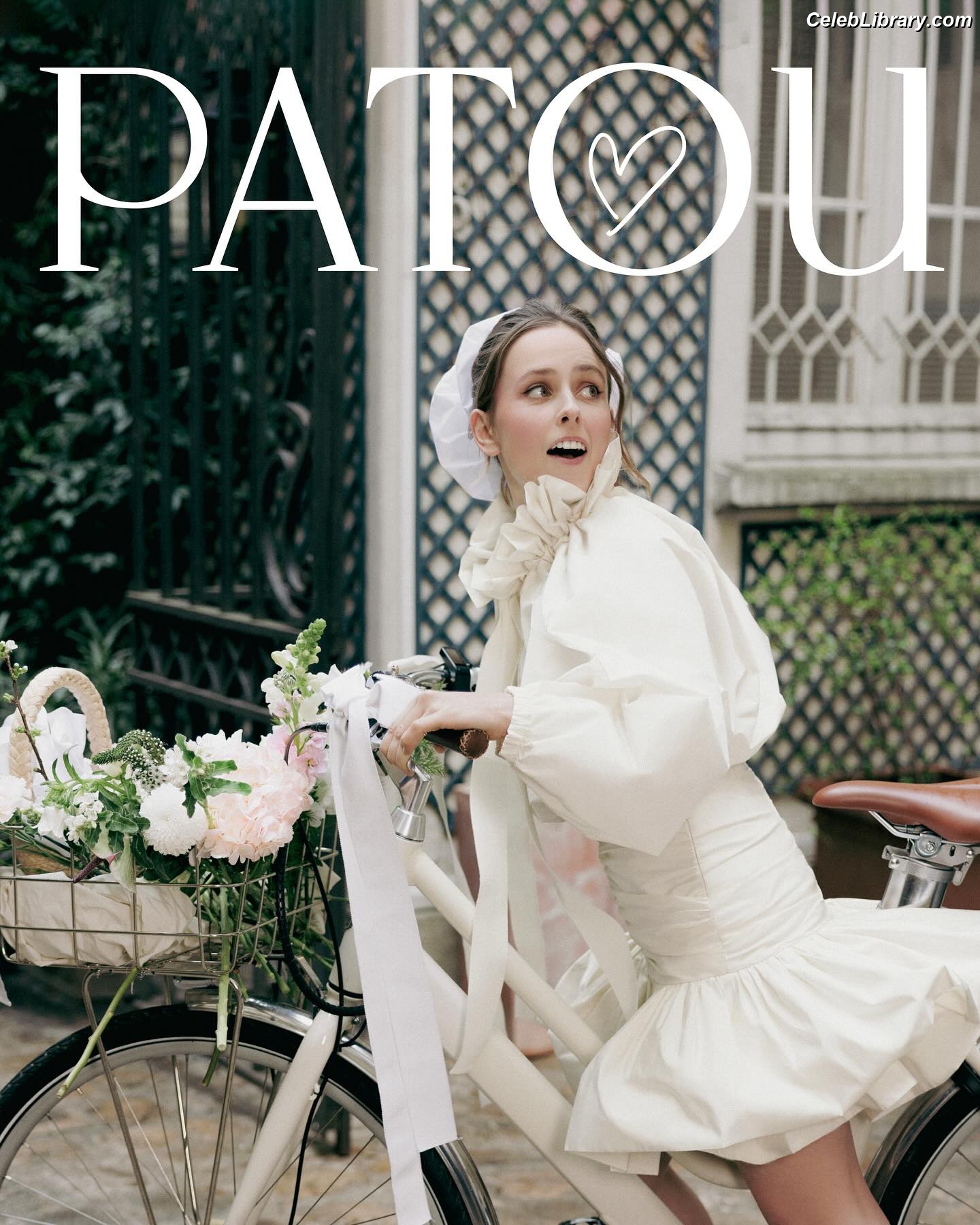 Pauline Chalamet photo 1 of 80