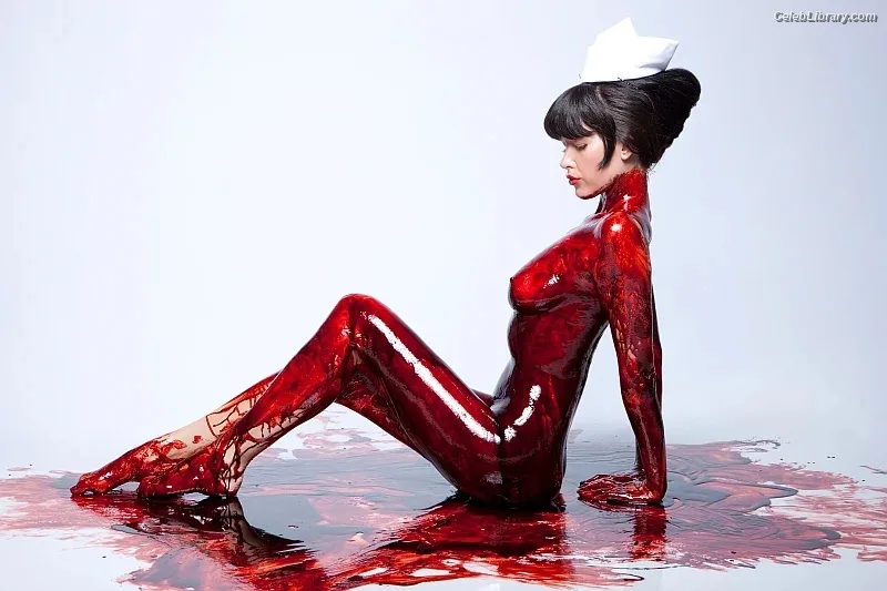 Paz de la Huerta photo 12 of 77