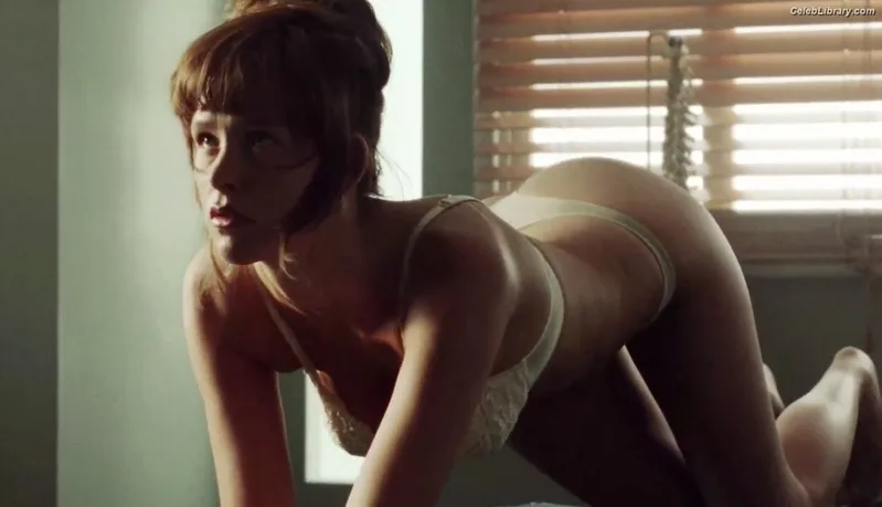 Paz de la Huerta photo 9 of 77