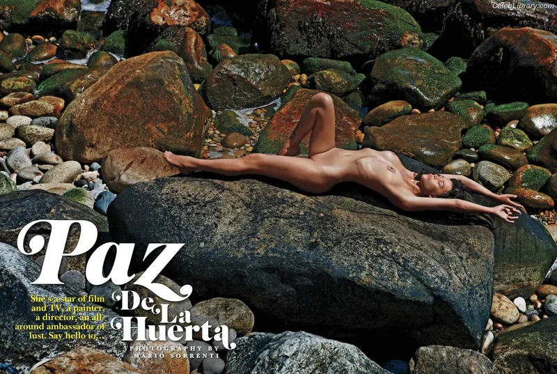 Paz de la Huerta photo 3 of 77