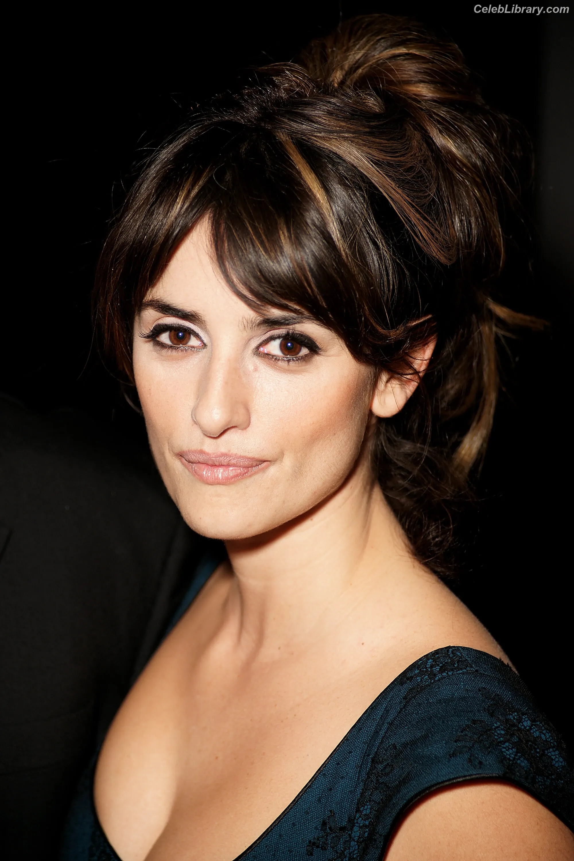 Penelope Cruz photo 16 of 338