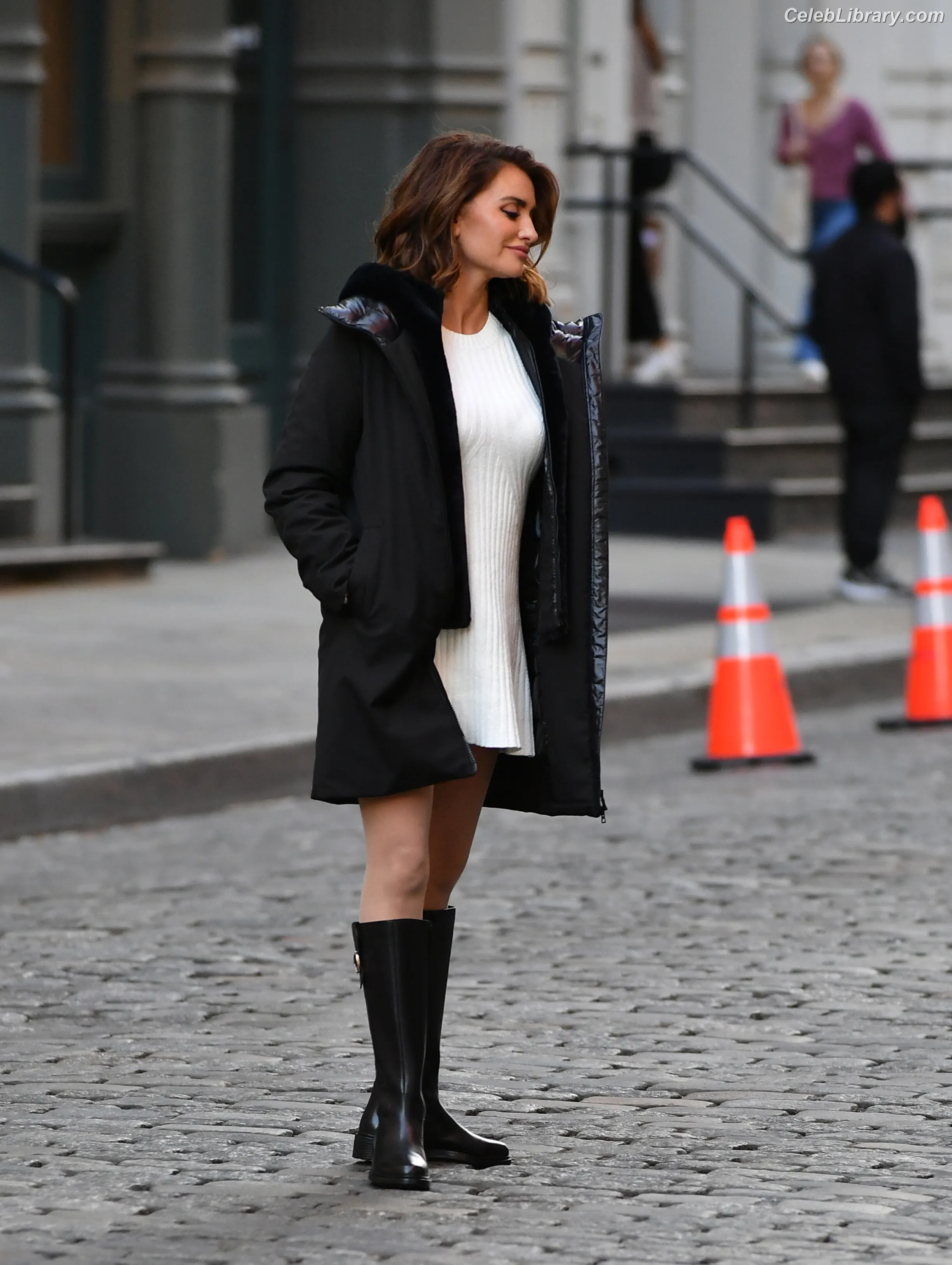 Penelope Cruz photo 7 of 338