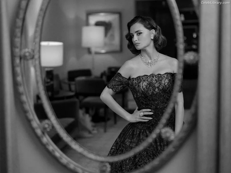 Penelope Cruz photo 22 of 337