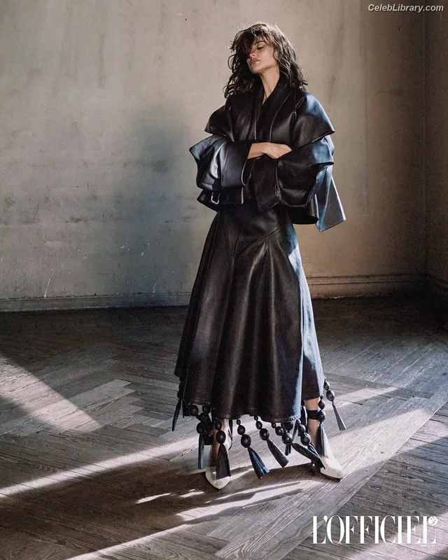 Penelope Cruz photo 4 of 337