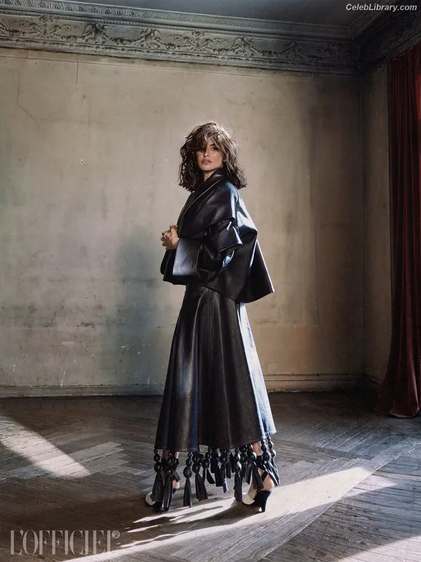 Penelope Cruz photo 13 of 337