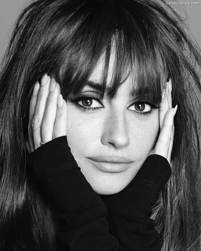 Penelope Cruz photo 5 of 337