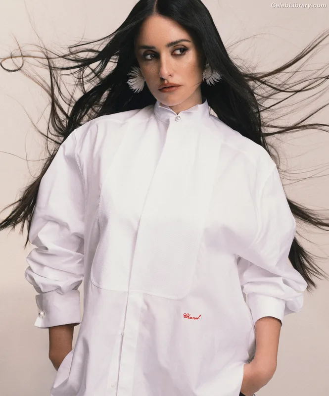 Penelope Cruz photo 10 of 337