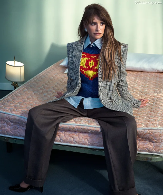 Penelope Cruz photo 17 of 337