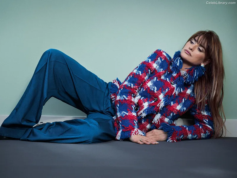 Penelope Cruz photo 22 of 337