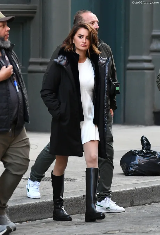 Penelope Cruz photo 20 of 337