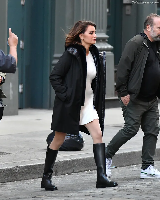 Penelope Cruz photo 23 of 337