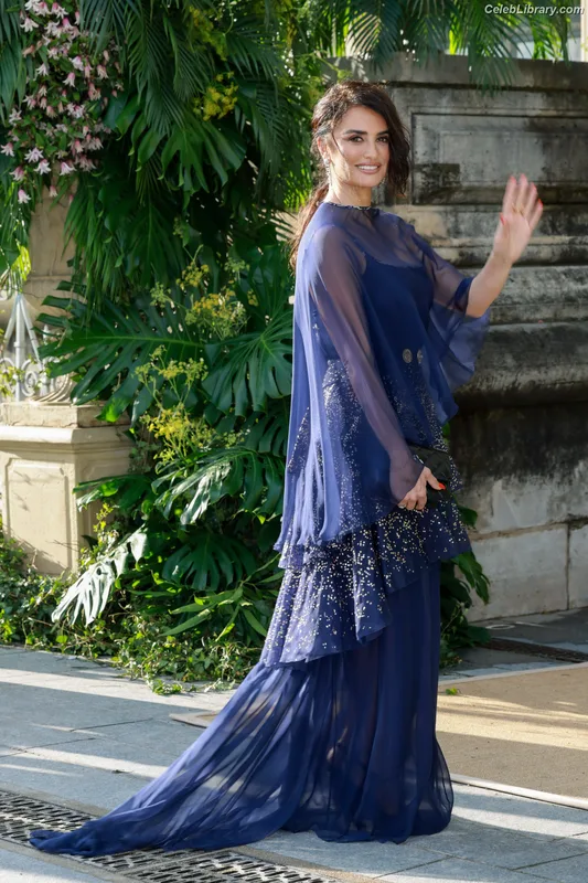 Penelope Cruz photo 4 of 337