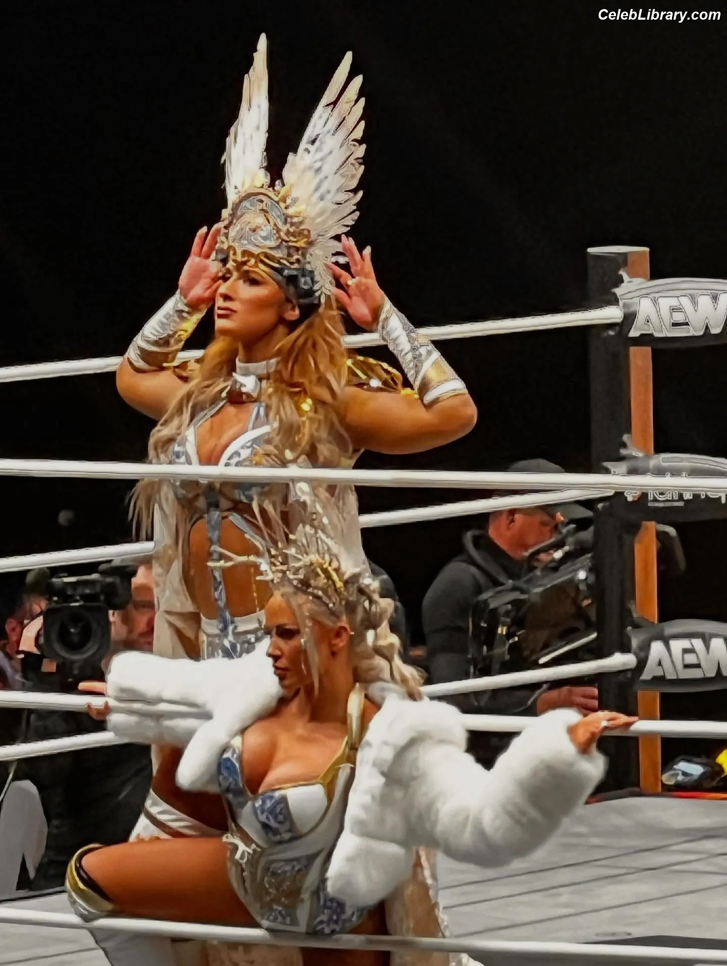 Penelope Ford photo 2 of 214