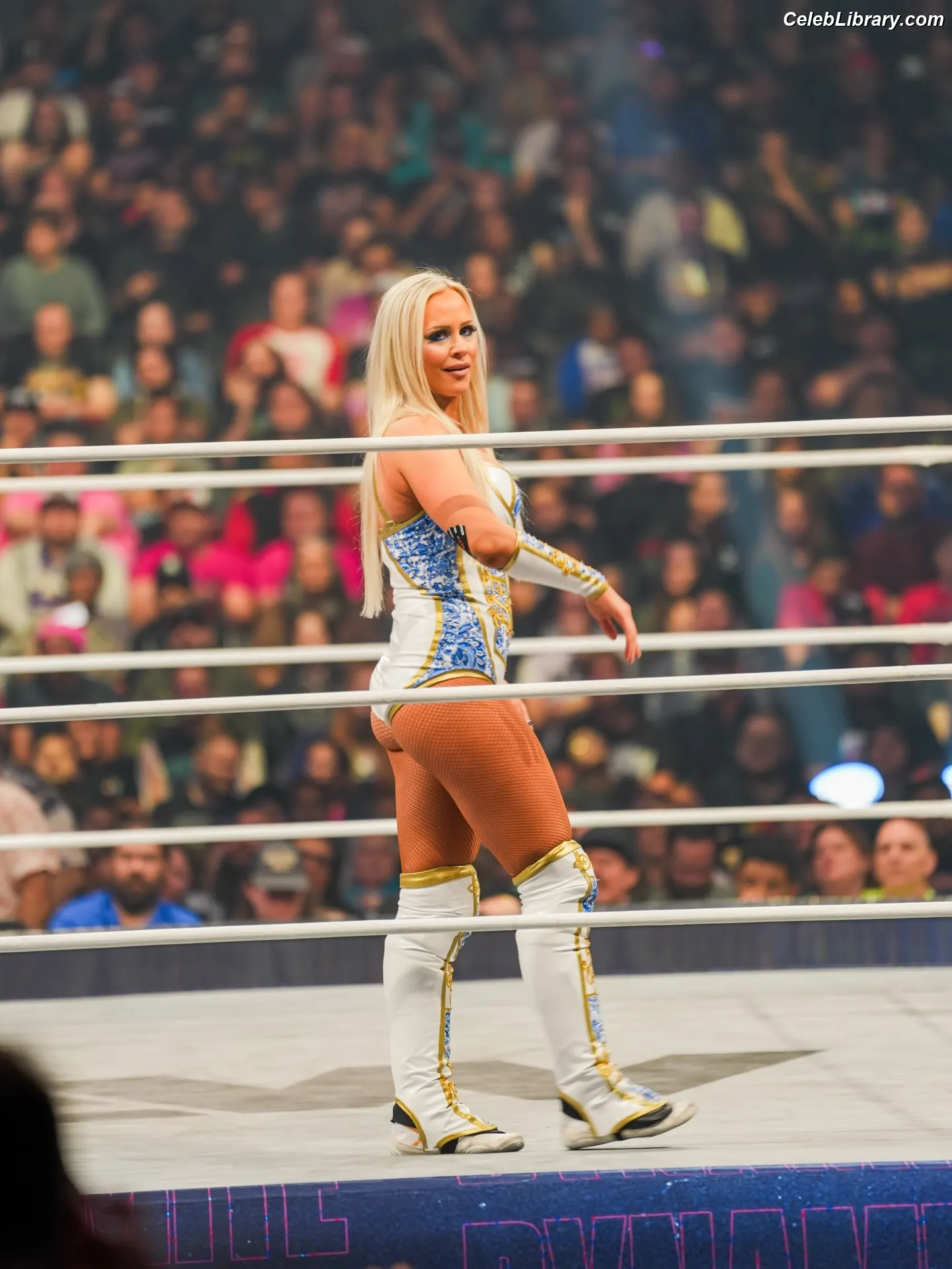 Penelope Ford photo 9 of 214