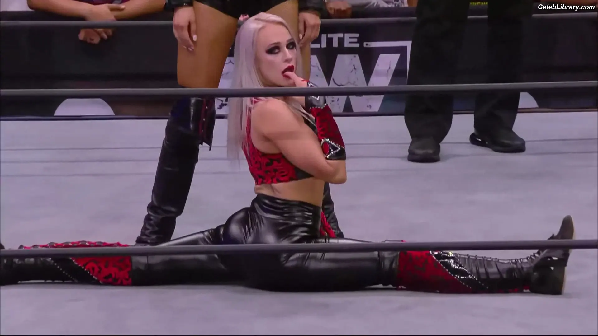 Penelope Ford photo 7 of 214
