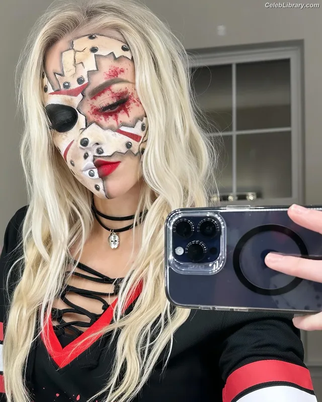 Penelope Ford photo 22 of 215