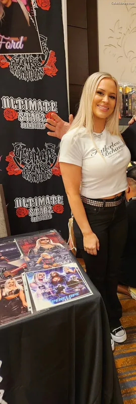 Penelope Ford photo 6 of 215