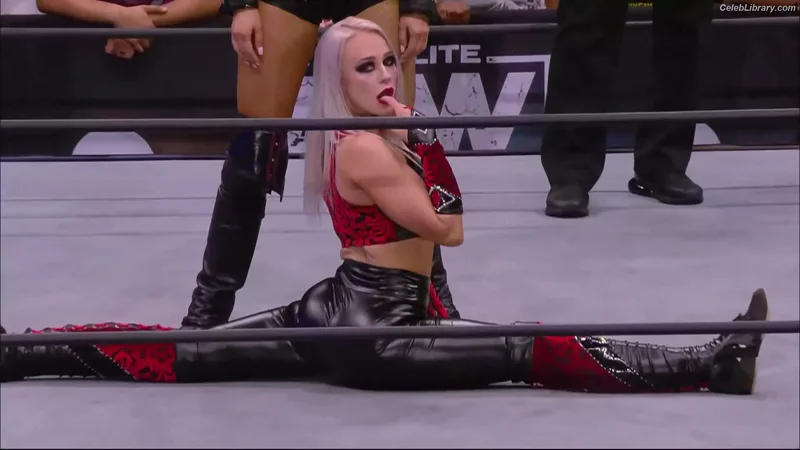 Penelope Ford photo 7 of 215