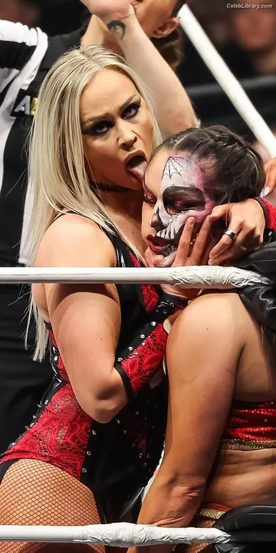 Penelope Ford photo 10 of 215