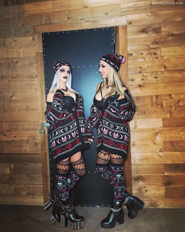 Penelope Ford photo 15 of 215