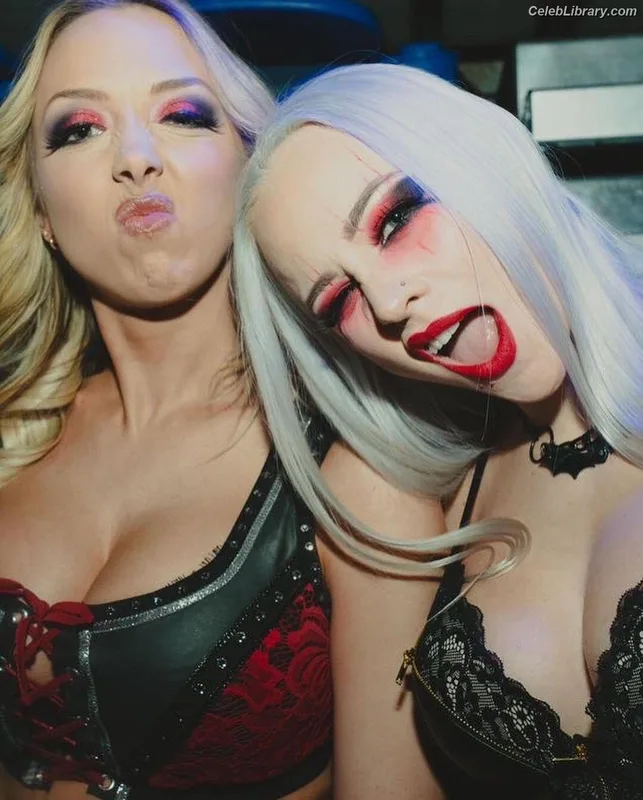 Penelope Ford photo 2 of 215