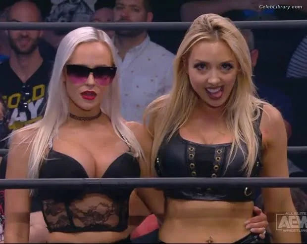 Penelope Ford photo 6 of 215