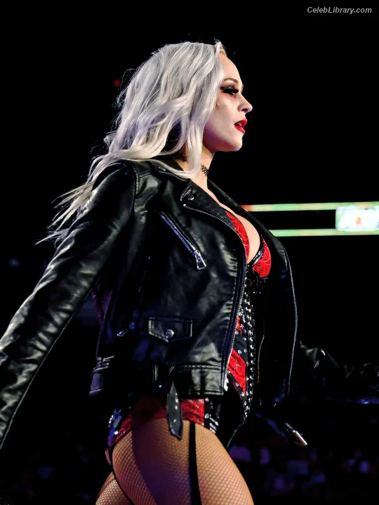 Penelope Ford photo 7 of 215