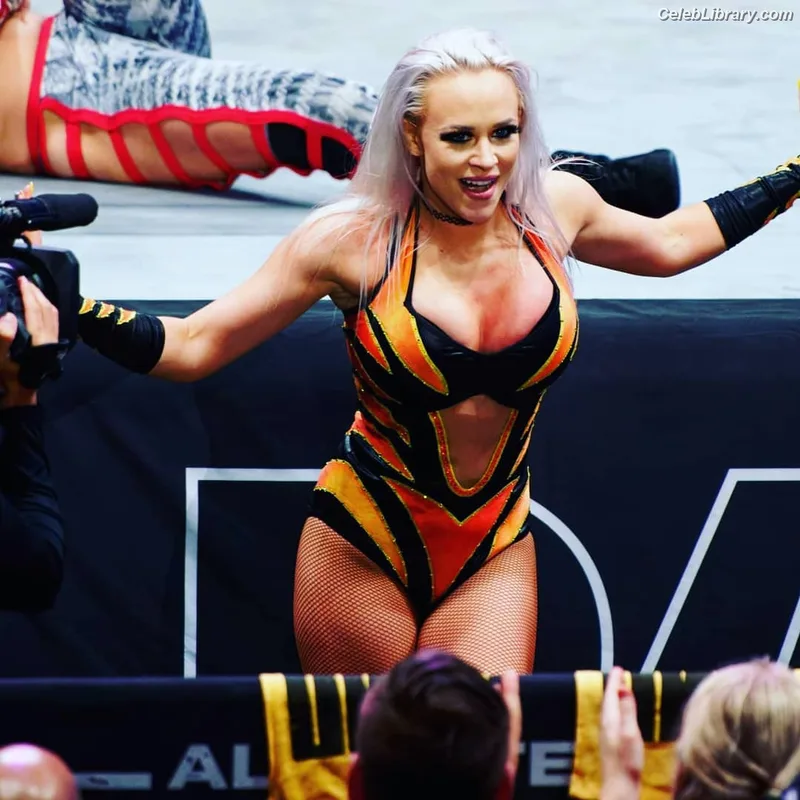 Penelope Ford photo 2 of 215