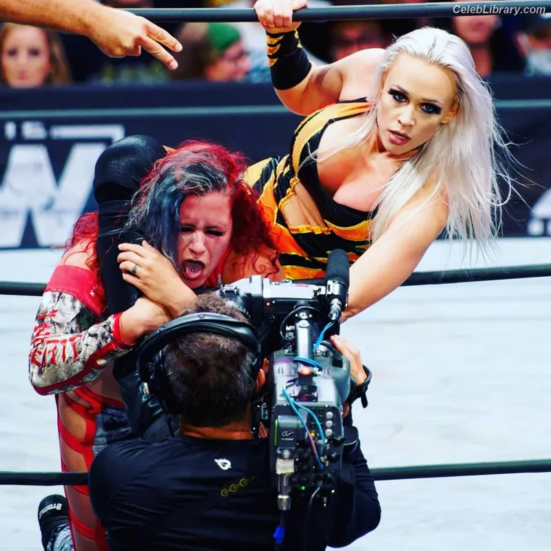 Penelope Ford photo 4 of 215